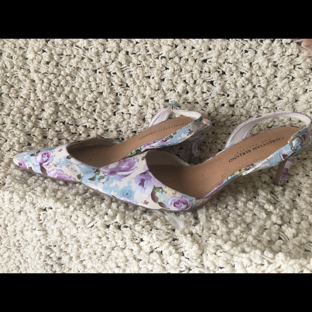 Floral adorable shoes
